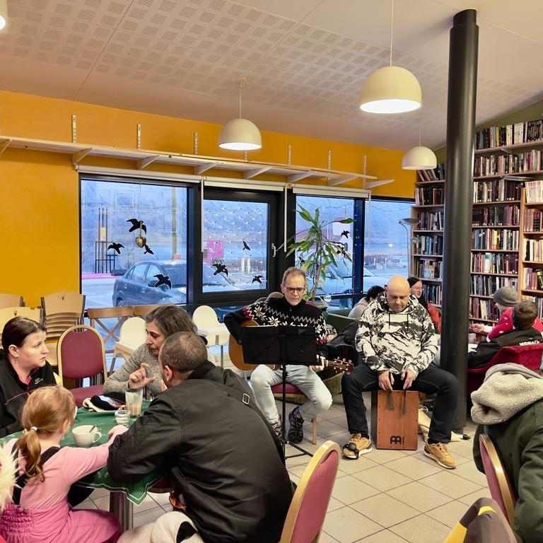 406421604_2329618960568120_1867545888881159470_n-1